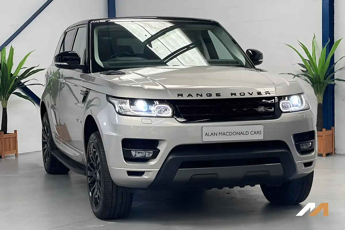 Used 2017 Land Rover Range Rover Sport Hse Dynamic Gold - Front View
