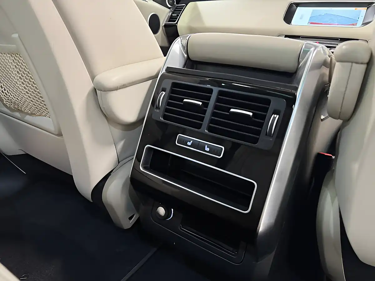 Used 2017 Land Rover Range Rover Sport Hse Dynamic Red - Interior and Exterior details 12