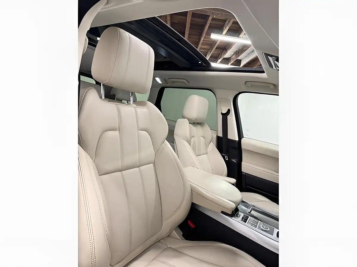 Used 2017 Land Rover Range Rover Sport Hse Dynamic Red - Interior and Exterior details 9