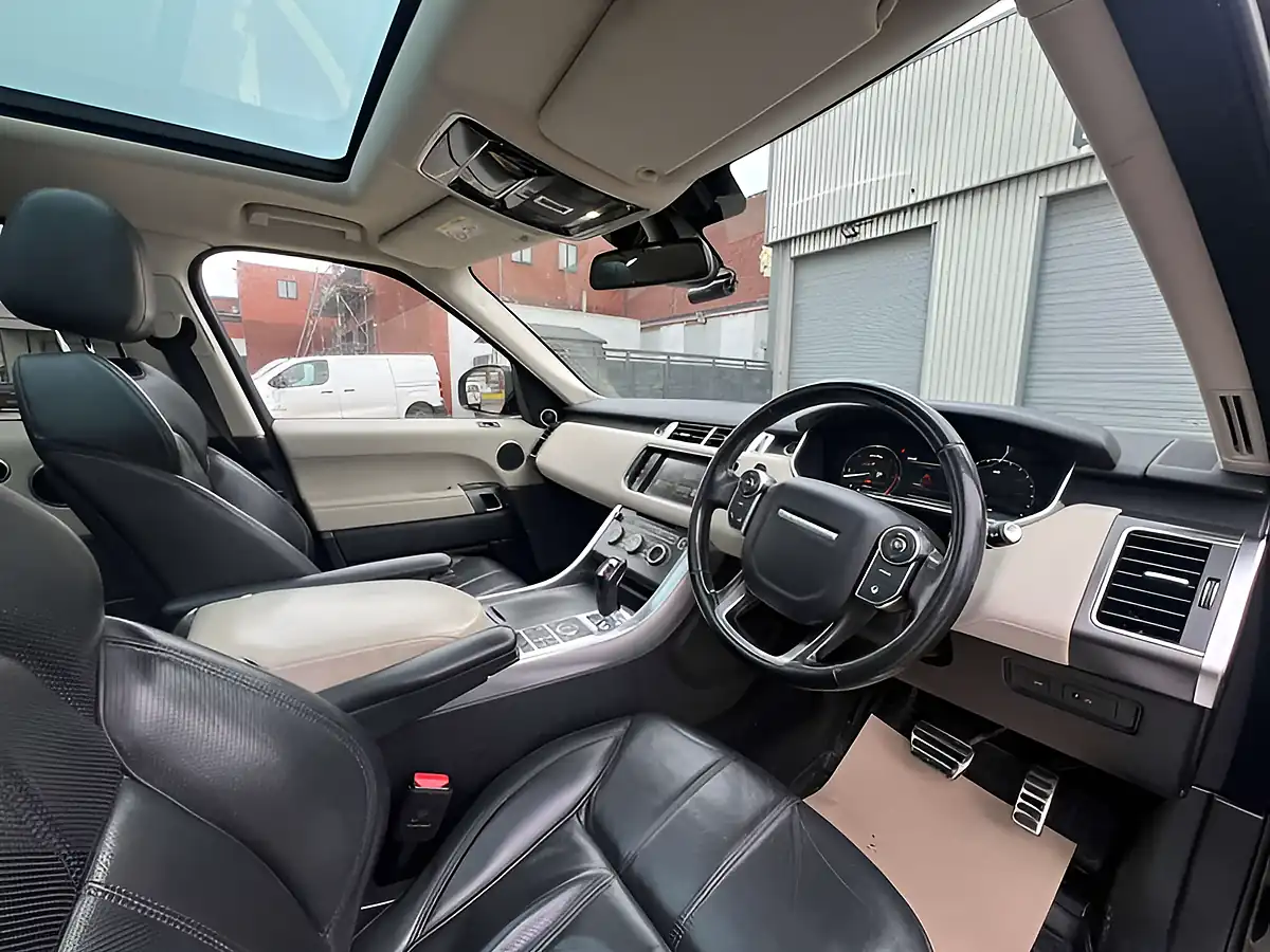 Used 2017 Land Rover Range Rover Sport Hse Dynamic Santorini Black - Interior and Exterior details 11