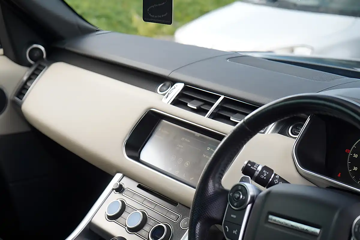 Used 2017 Land Rover Range Rover Sport Hse Dynamic Santorini Metallic - Interior and Exterior details 14