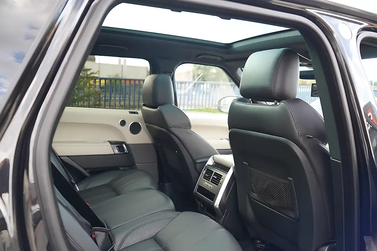 Used 2017 Land Rover Range Rover Sport Hse Dynamic Santorini Metallic - Interior and Exterior details 15
