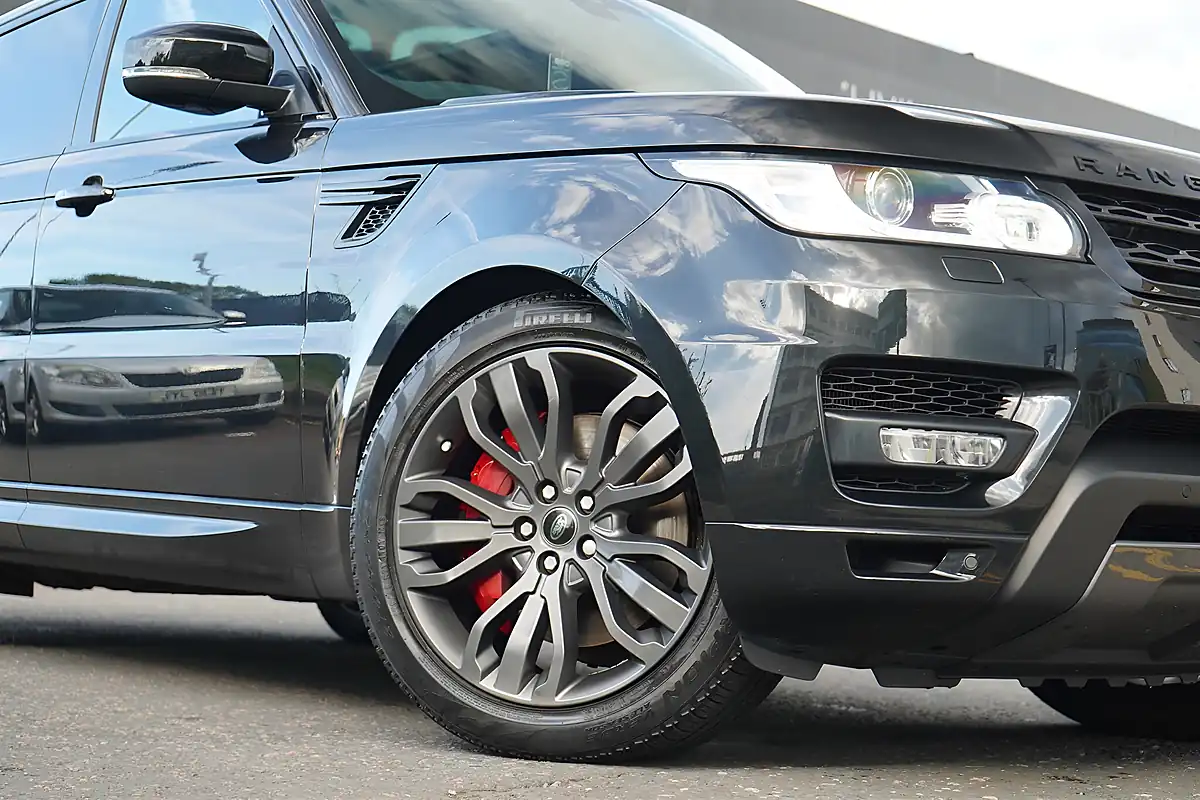 Used 2017 Land Rover Range Rover Sport Hse Dynamic Santorini Metallic - Interior and Exterior details 18