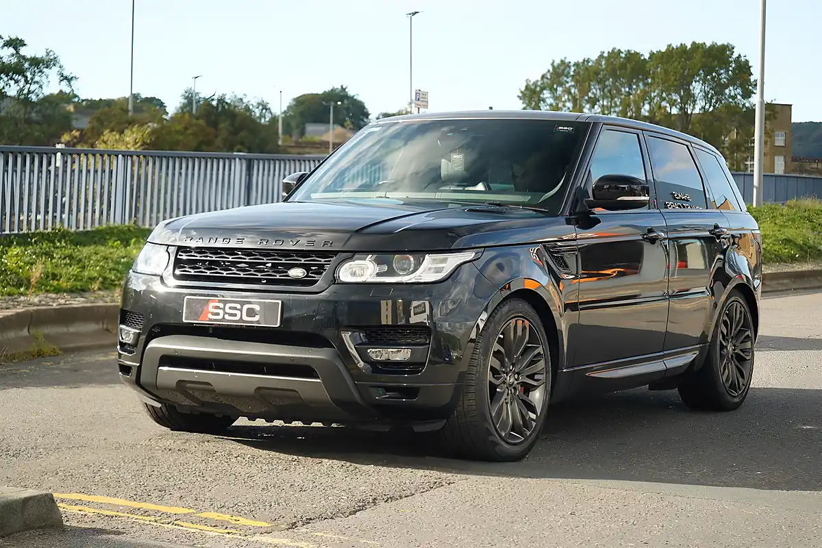 Used 2017 Land Rover Range Rover Sport Hse Dynamic Santorini Metallic - Interior and Exterior details 6
