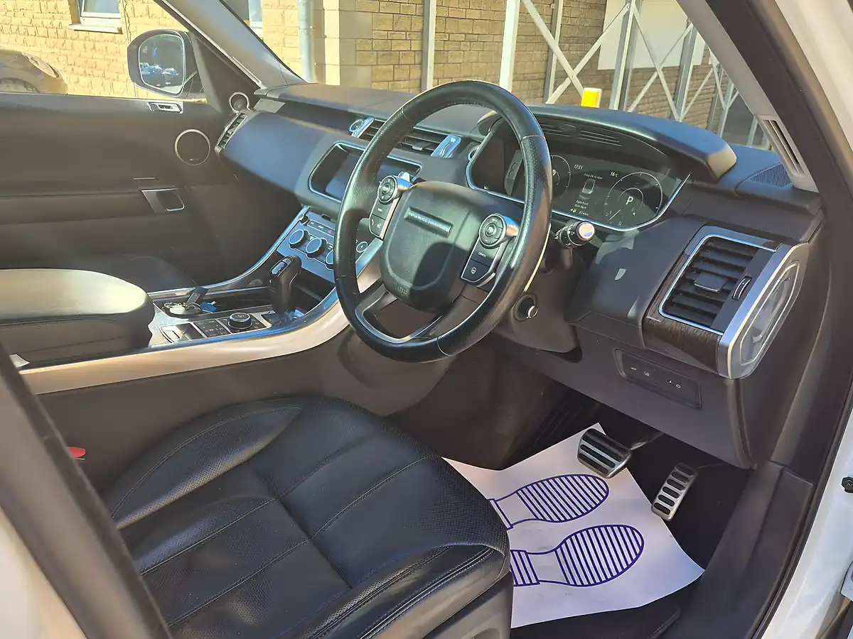Used 2017 Land Rover Range Rover Sport Hse Dynamic White - Interior and Exterior details 6