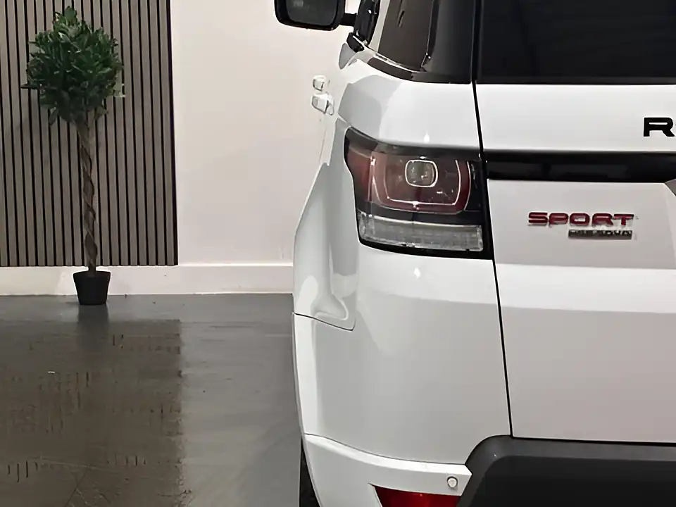 Used 2017 Land Rover Range Rover Sport Hse Dynamic White - Interior and Exterior details 12