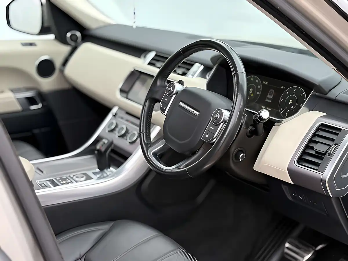 Used 2017 Land Rover Range Rover Sport Hse Indus Silver - Interior and Exterior details 14