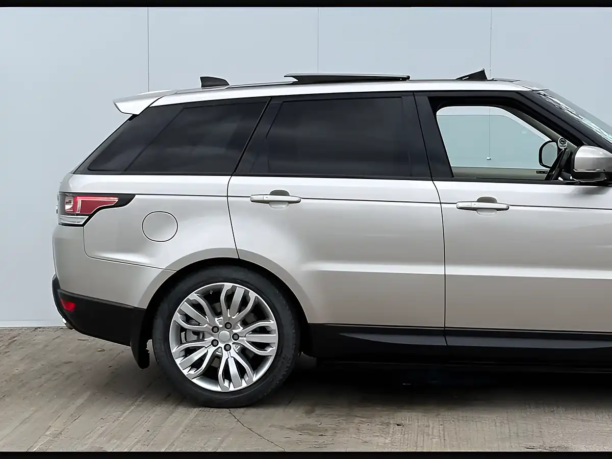 Used 2017 Land Rover Range Rover Sport Hse Indus Silver - Interior and Exterior details 6