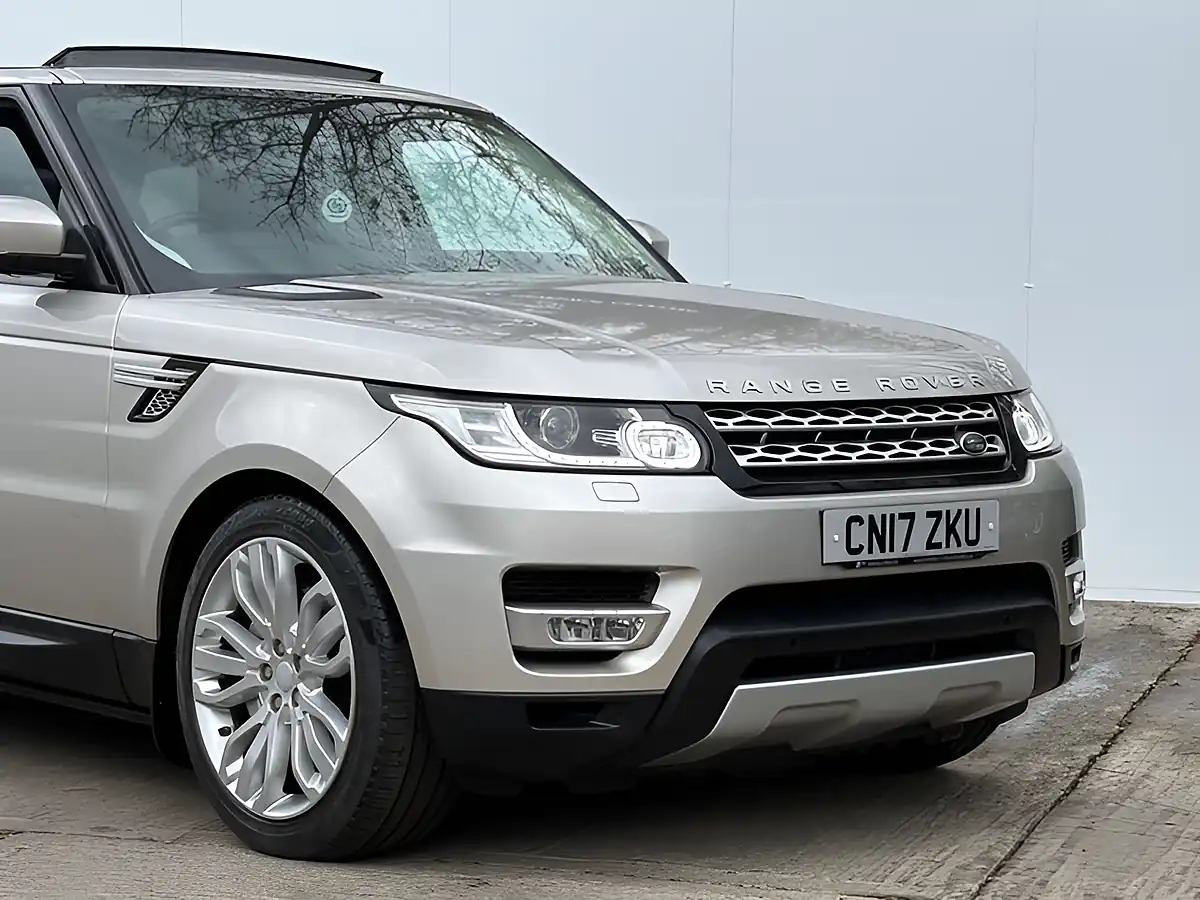 Used 2017 Land Rover Range Rover Sport Hse Indus Silver - Interior and Exterior details 8