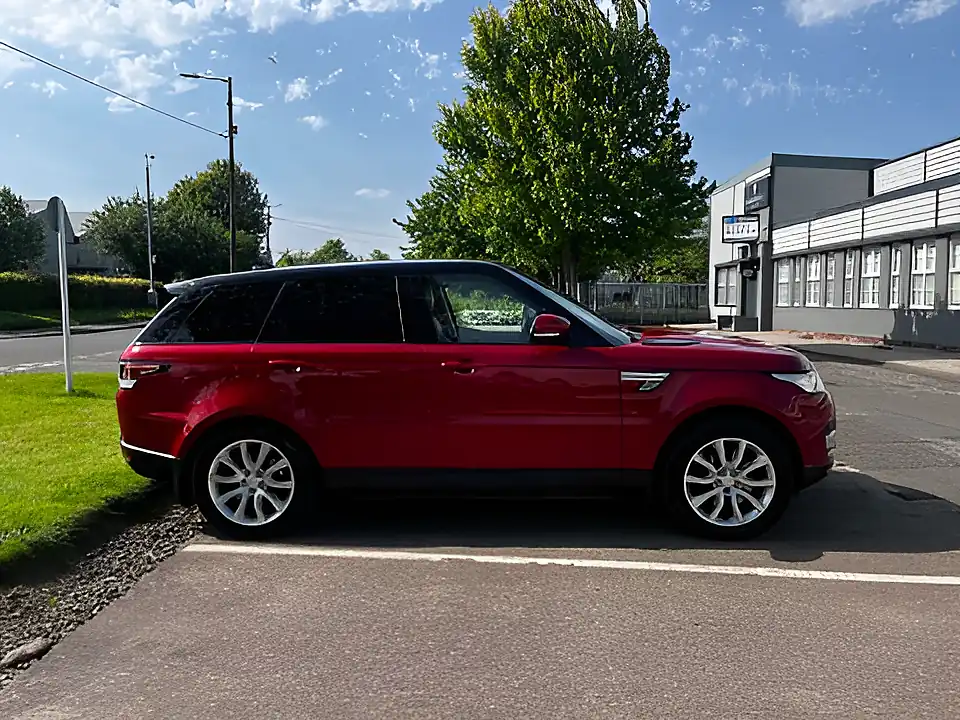 Used 2017 Land Rover Range Rover Sport Hse Red - Interior and Exterior details 7