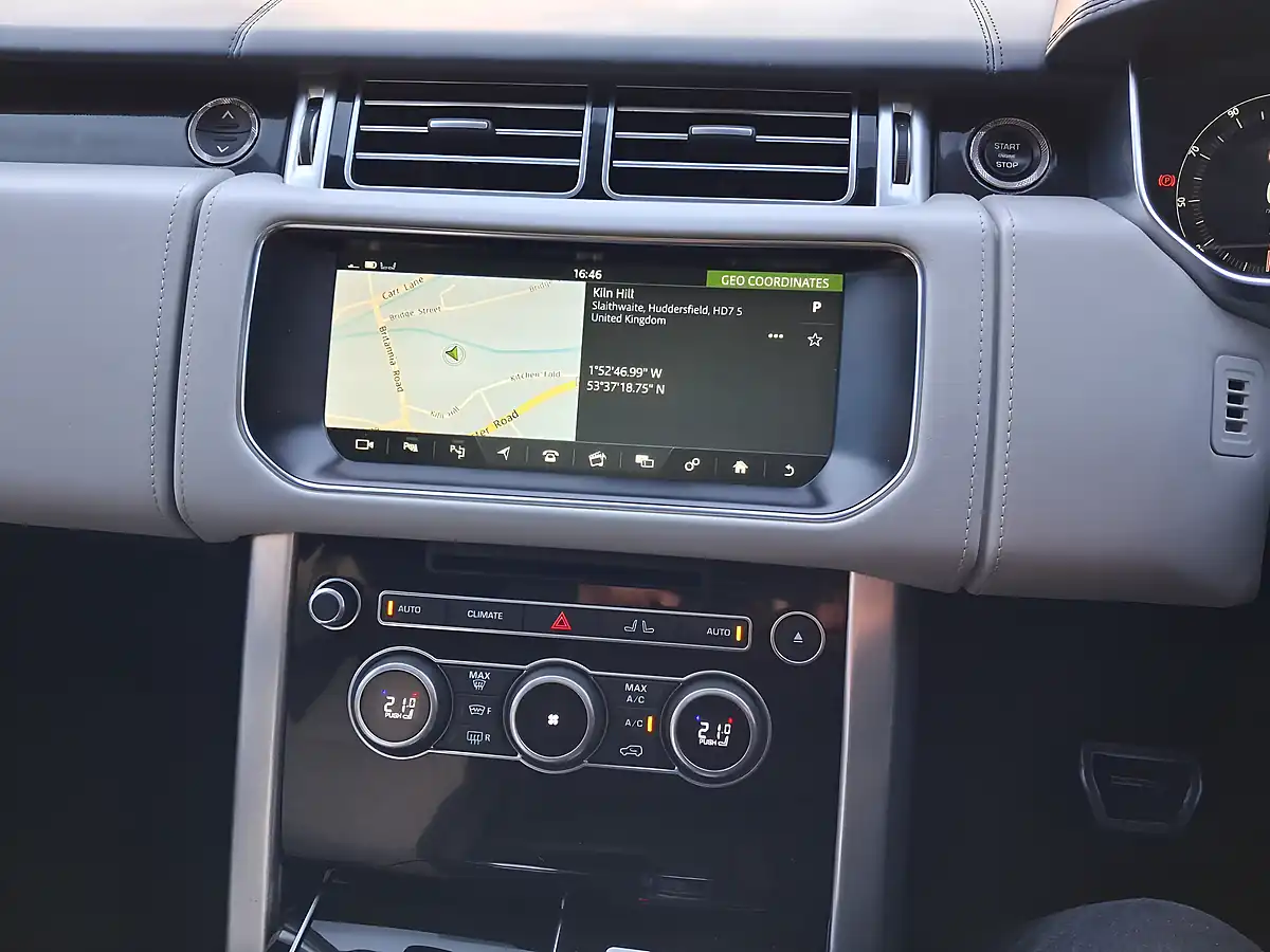 Used 2017 Land Rover Range Rover Sv Autobiography Dynamic Corris Grey - Interior and Exterior details 10