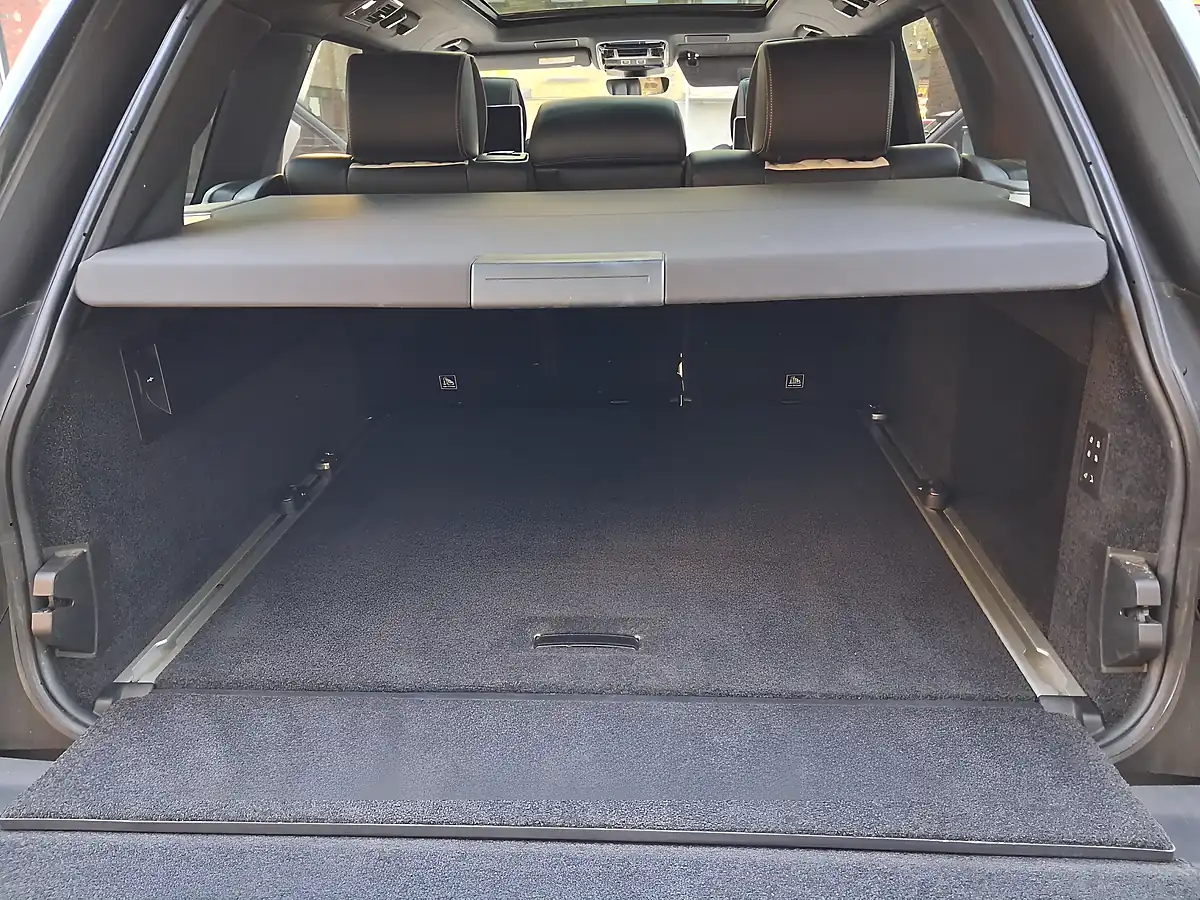 Used 2017 Land Rover Range Rover Sv Autobiography Dynamic Corris Grey - Interior and Exterior details 15