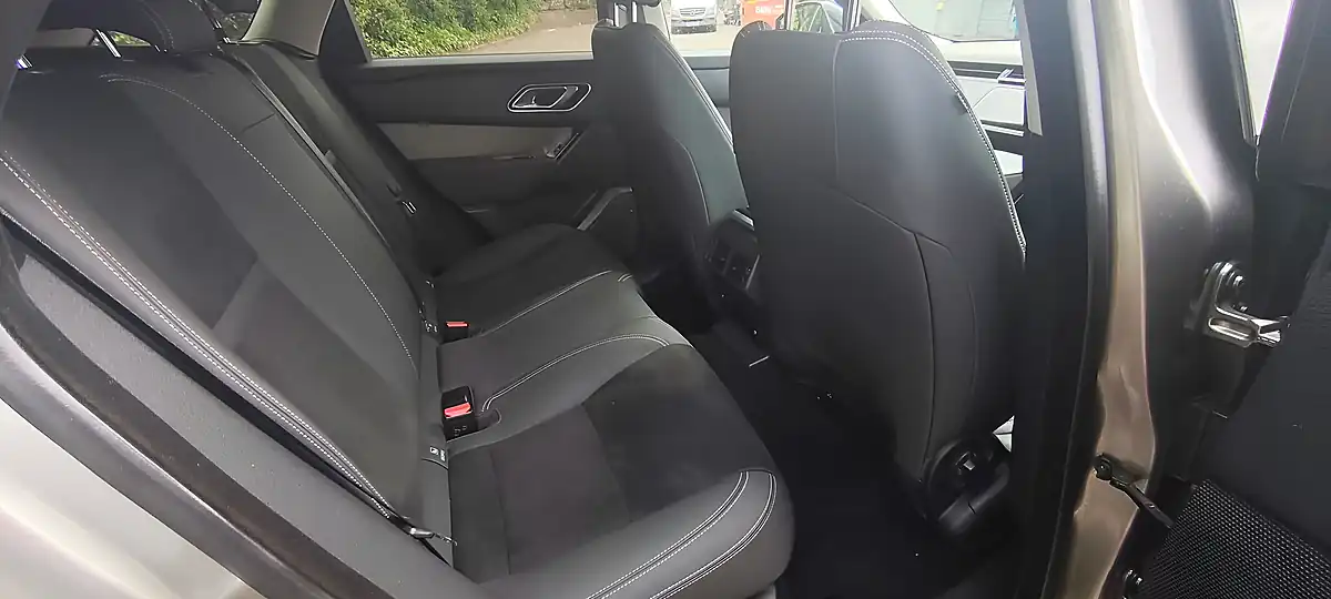 Used 2017 Land Rover Range Rover Velar Executive Silver - Interior and Exterior details 12