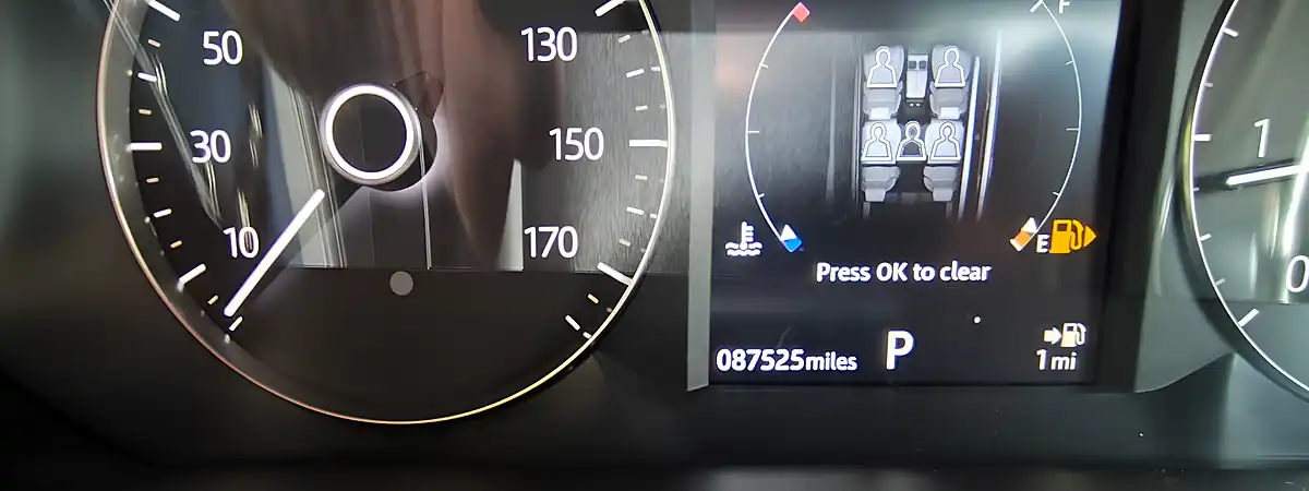 Used 2017 Land Rover Range Rover Velar Executive Silver - Interior and Exterior details 15