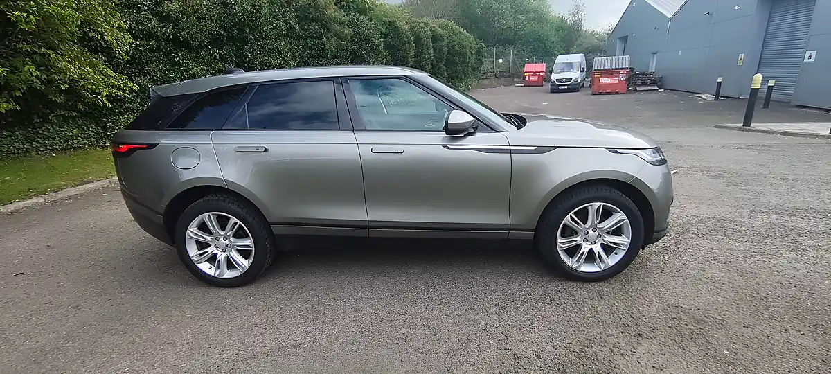 Used 2017 Land Rover Range Rover Velar Executive Silver - Interior and Exterior details 6