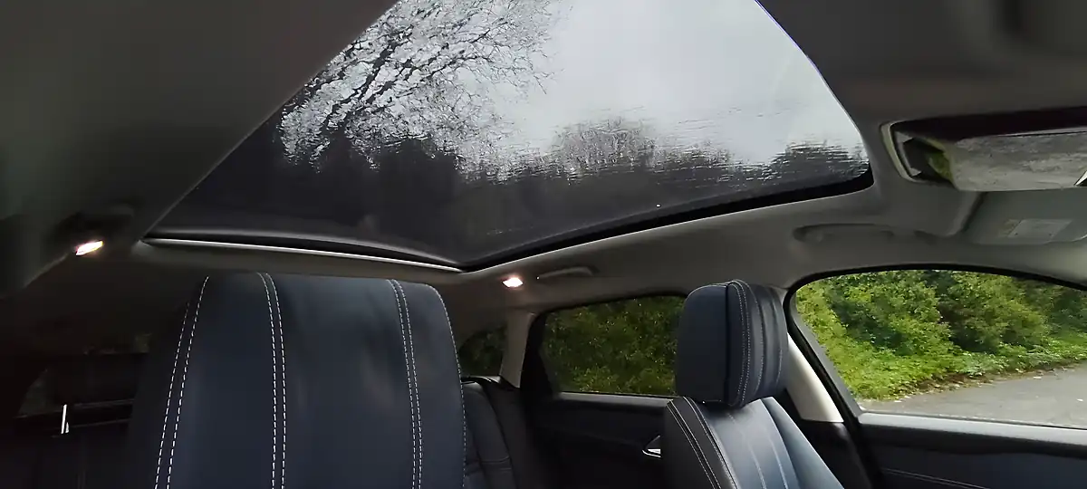 Used 2017 Land Rover Range Rover Velar Hse Blue - Interior and Exterior details 12