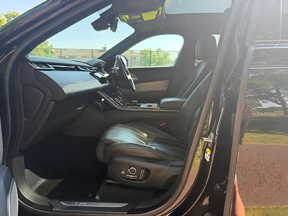 Used 2017 Land Rover Range Rover Velar R-Dynamic Hse Black - Interior and Exterior details 12