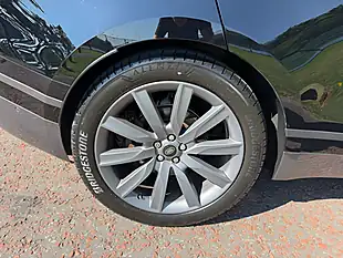 Used 2017 Land Rover Range Rover Velar R-Dynamic Hse Black - Interior and Exterior details 14