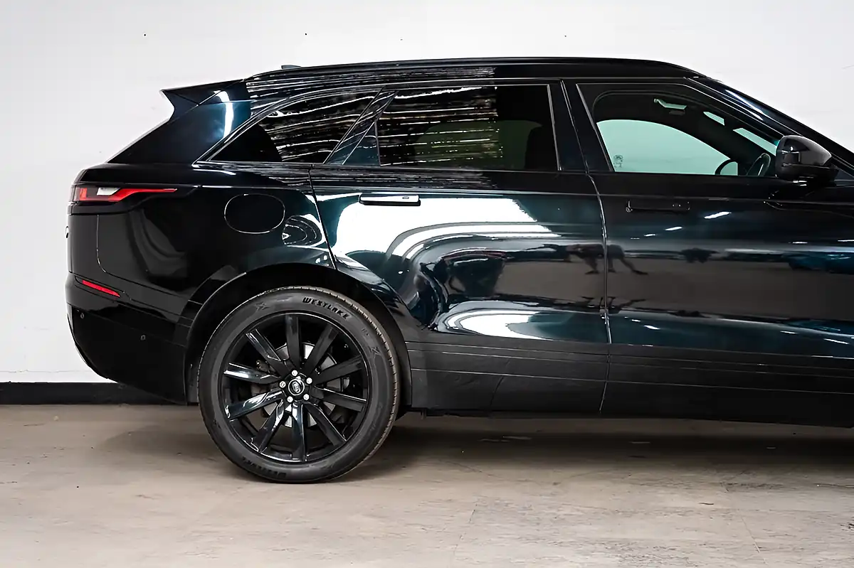 Used 2017 Land Rover Range Rover Velar R-Dynamic Hse Black - Interior and Exterior details 12