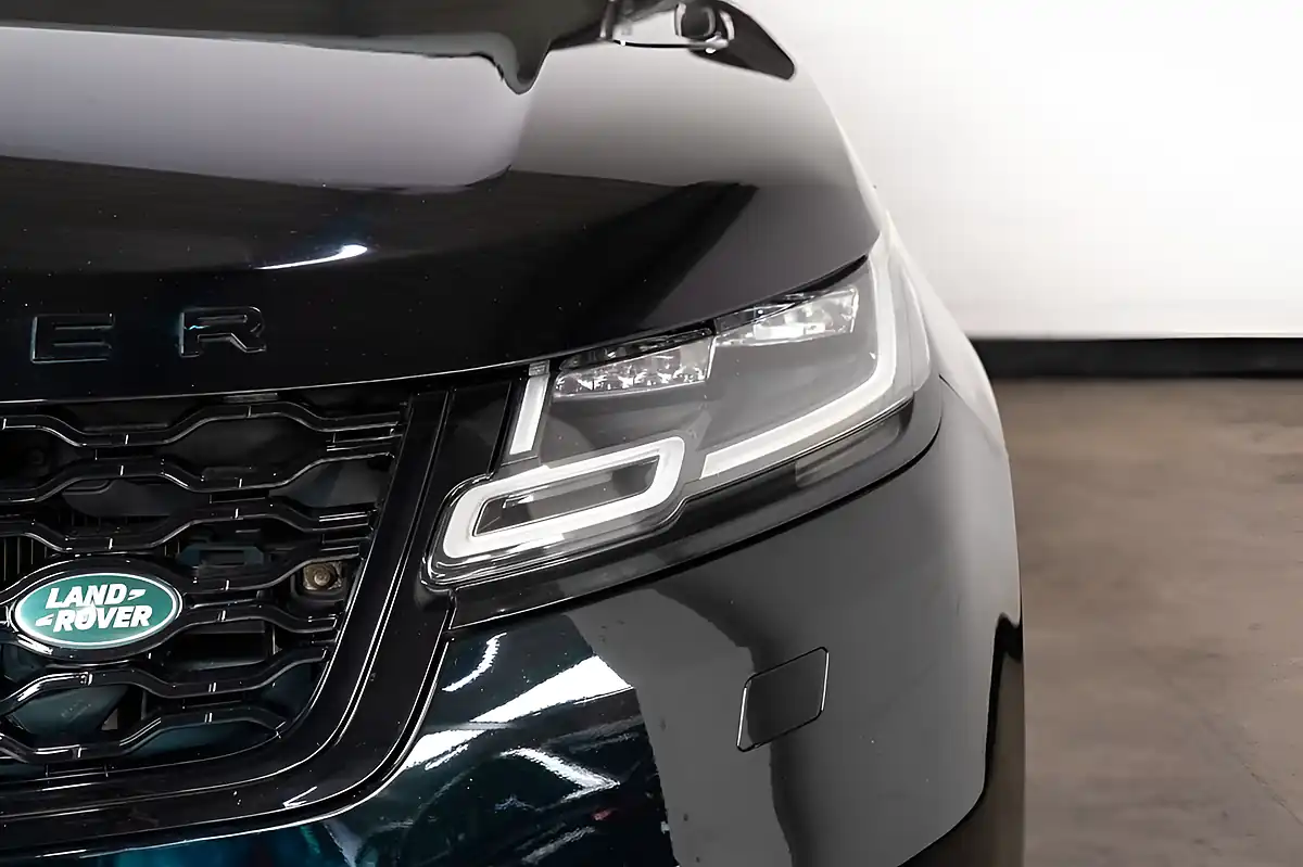 Used 2017 Land Rover Range Rover Velar R-Dynamic Hse Black - Interior and Exterior details 14