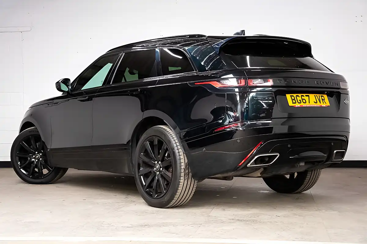 Used 2017 Land Rover Range Rover Velar R-Dynamic Hse Black - Interior and Exterior details 3