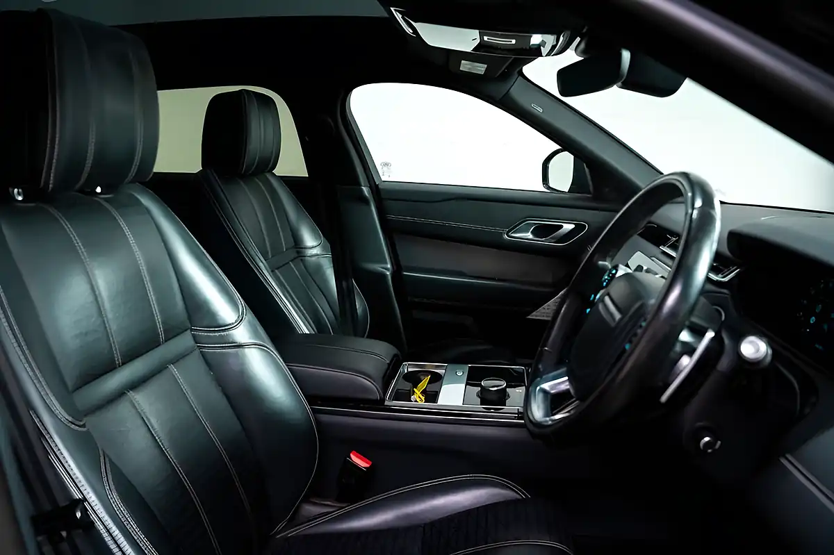 Used 2017 Land Rover Range Rover Velar R-Dynamic Hse Black - Interior and Exterior details 5