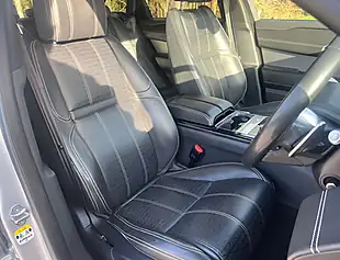 Used 2017 Land Rover Range Rover Velar R-Dynamic Hse Indus Silver - Interior and Exterior details 13