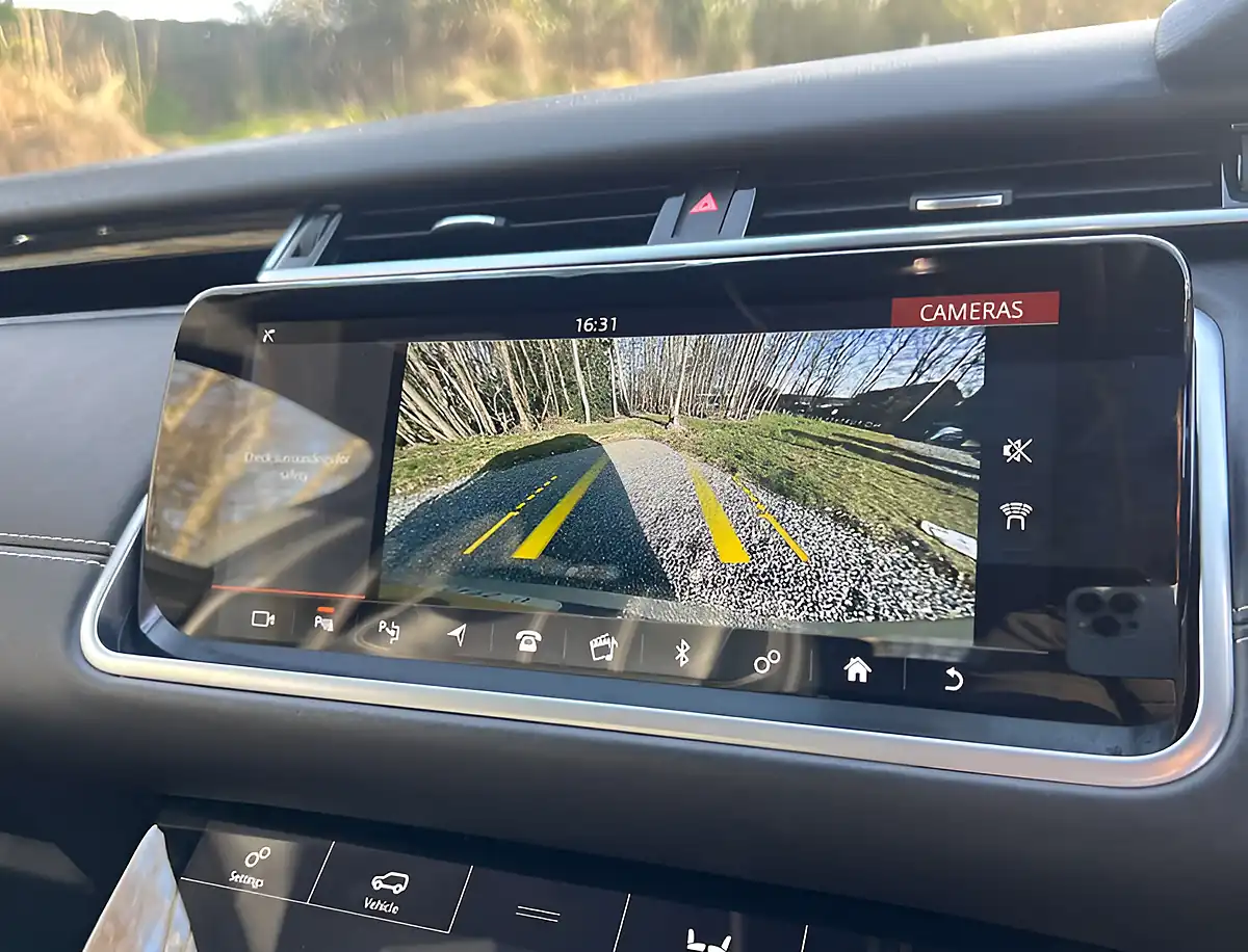 Used 2017 Land Rover Range Rover Velar R-Dynamic Hse Indus Silver - Interior and Exterior details 20