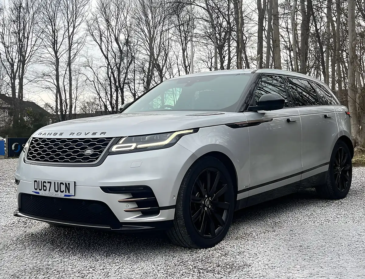 Used 2017 Land Rover Range Rover Velar R-Dynamic Hse Indus Silver - Interior and Exterior details 7