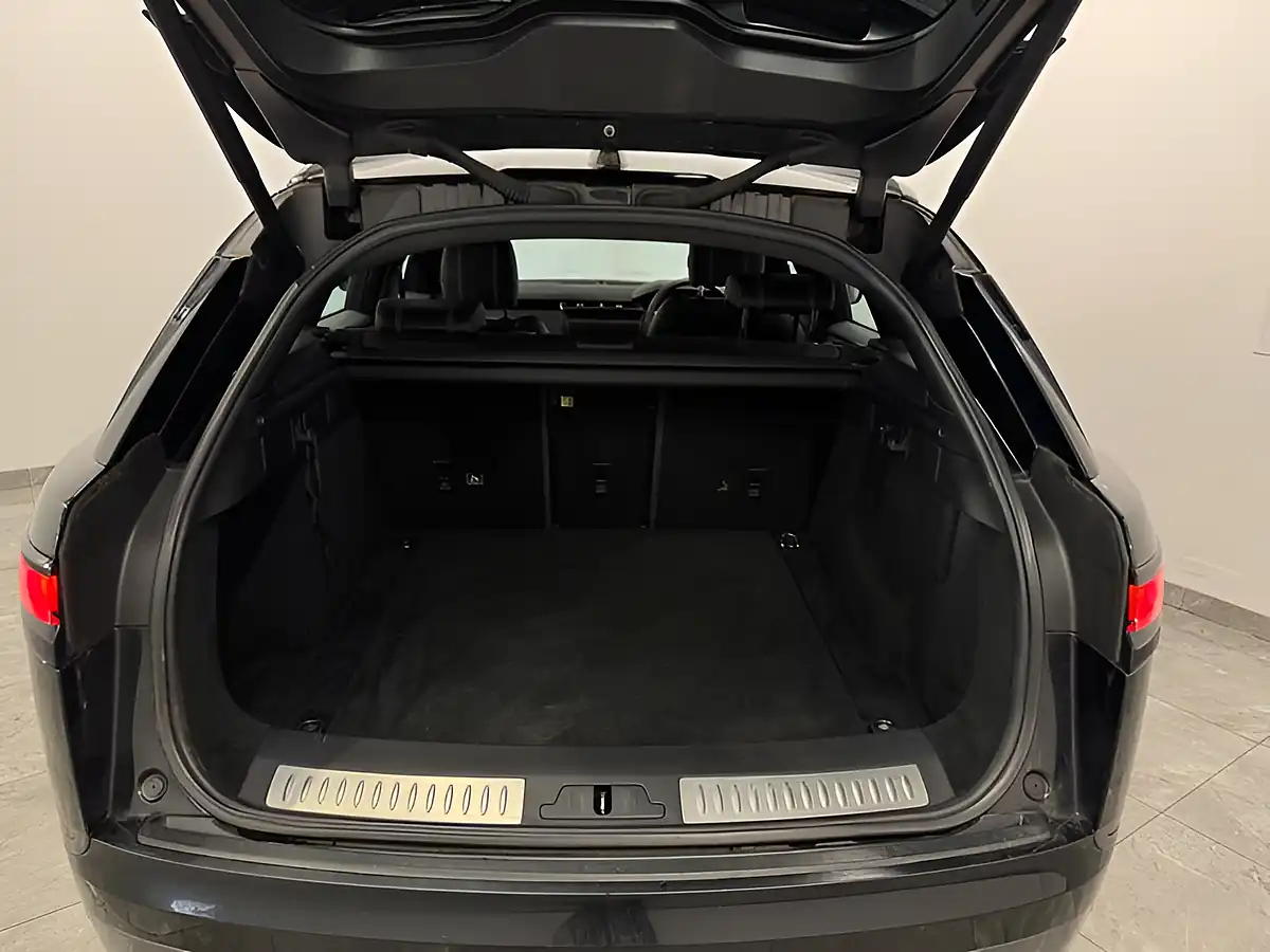 Used 2017 Land Rover Range Rover Velar R-Dynamic S Black - Interior and Exterior details 18