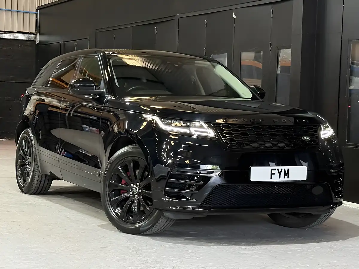 Used 2017 Land Rover Range Rover Velar R-Dynamic Se Black - Interior and Exterior details 3