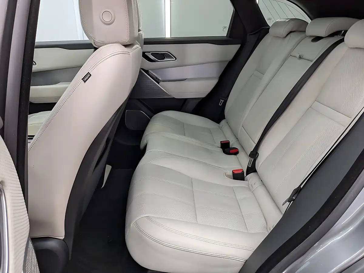 Used 2017 Land Rover Range Rover Velar R-Dynamic Se Corris Grey - Interior and Exterior details 12