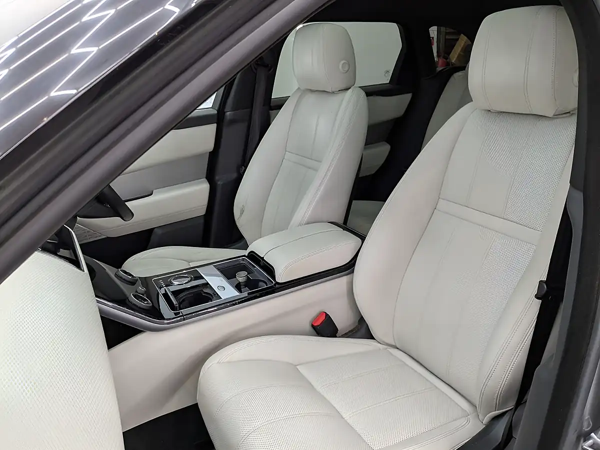 Used 2017 Land Rover Range Rover Velar R-Dynamic Se Corris Grey - Interior and Exterior details 14