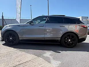Used 2017 Land Rover Range Rover Velar R-Dynamic Se Grey - Interior and Exterior details 11