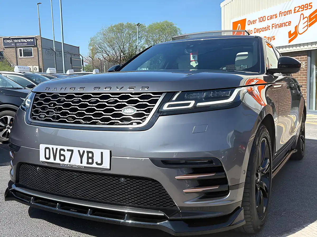 Used 2017 Land Rover Range Rover Velar R-Dynamic Se Grey - Interior and Exterior details 13