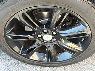 Used 2017 Land Rover Range Rover Velar R-Dynamic Se Grey - Interior and Exterior details 15