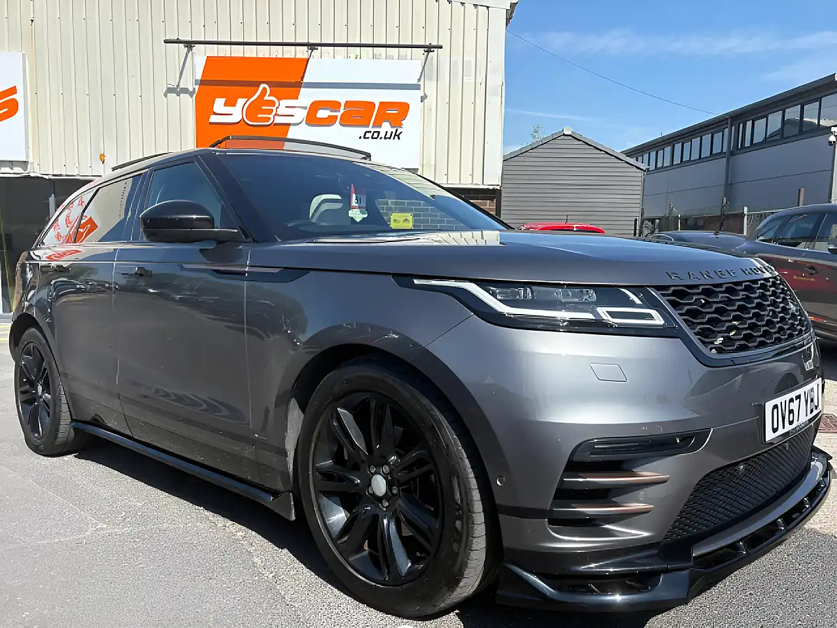 Used 2017 Land Rover Range Rover Velar R-Dynamic Se Grey - Interior and Exterior details 4