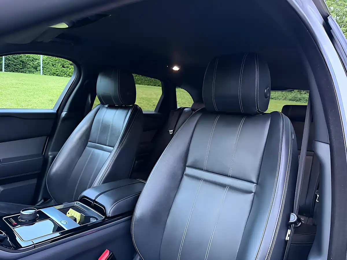 Used 2017 Land Rover Range Rover Velar R-Dynamic Se White - Interior and Exterior details 14