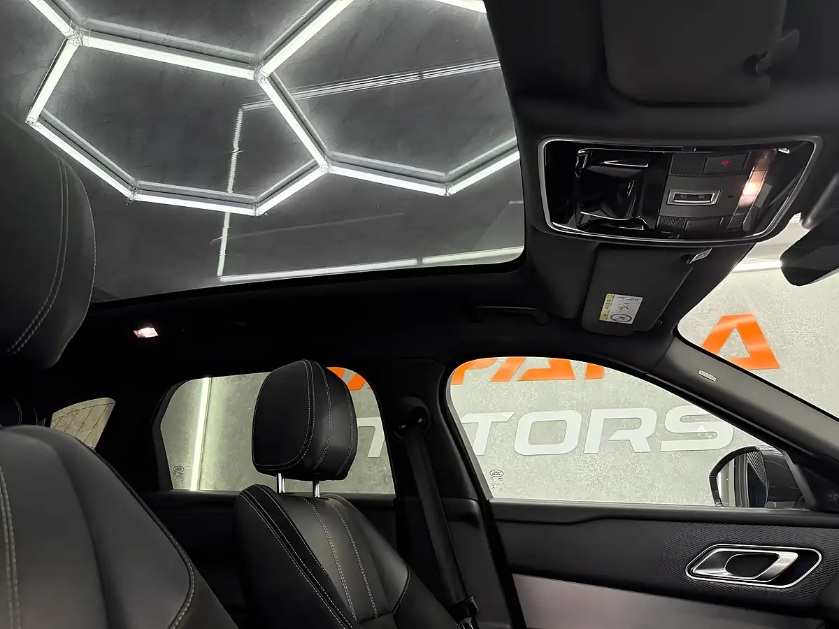 Used 2017 Land Rover Range Rover Velar R-Dynamic Se White - Interior and Exterior details 15