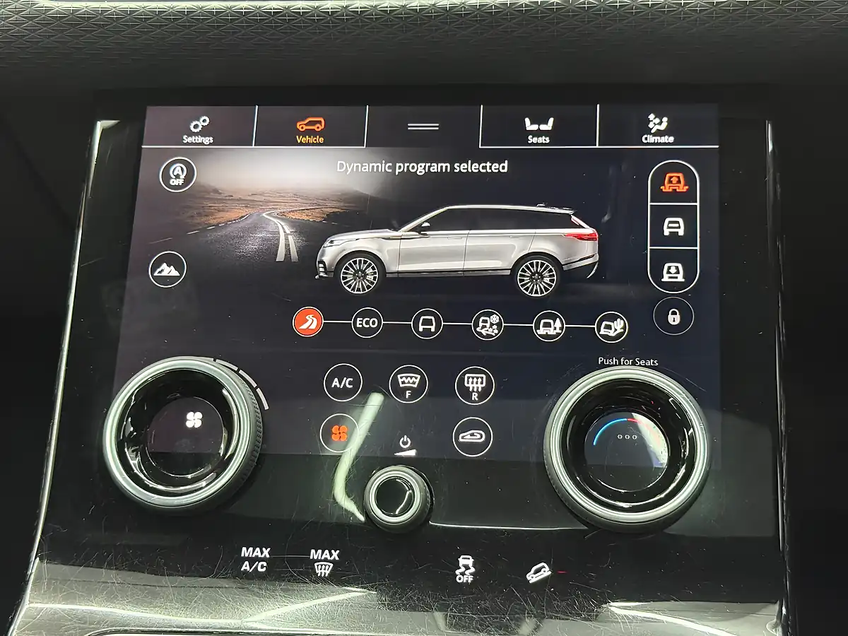 Used 2017 Land Rover Range Rover Velar R-Dynamic Se White - Interior and Exterior details 16