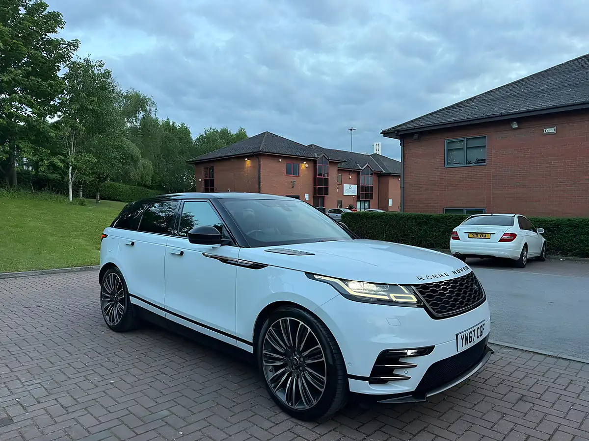 Used 2017 Land Rover Range Rover Velar R-Dynamic Se White - Front View