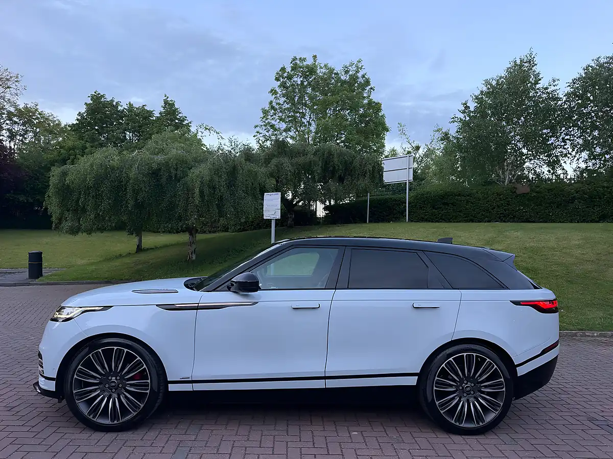 Used 2017 Land Rover Range Rover Velar R-Dynamic Se White - Interior and Exterior details 3
