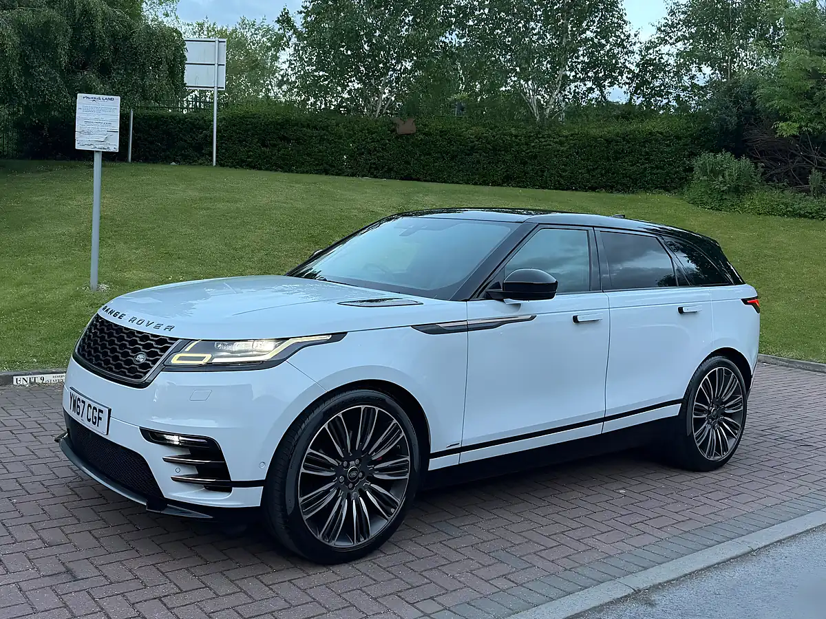 Used 2017 Land Rover Range Rover Velar R-Dynamic Se White - Interior and Exterior details 6