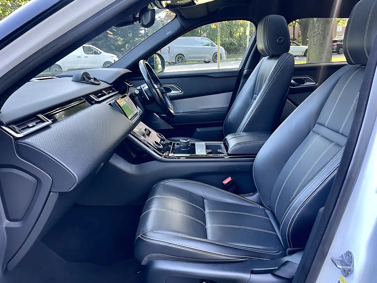 Used 2017 Land Rover Range Rover Velar R-Dynamic Se White - Interior and Exterior details 10