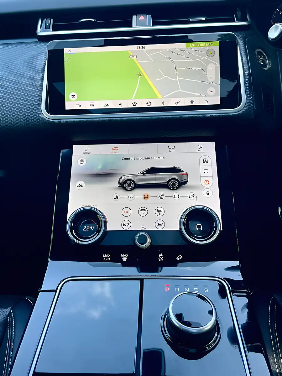 Used 2017 Land Rover Range Rover Velar R-Dynamic Se White - Interior and Exterior details 13