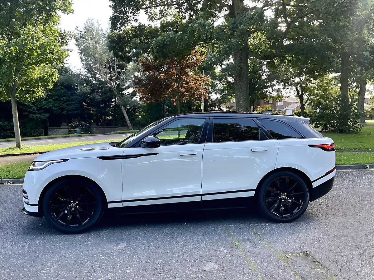 Used 2017 Land Rover Range Rover Velar R-Dynamic Se White - Interior and Exterior details 8