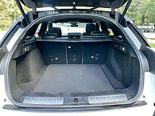 Used 2017 Land Rover Range Rover Velar R-Dynamic Se White - Interior and Exterior details 9