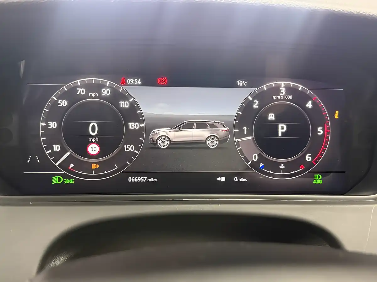 Used 2017 Land Rover Range Rover Velar Se Silver - Interior and Exterior details 20