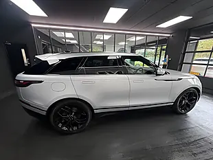 Used 2017 Land Rover Range Rover Velar Se Silver - Interior and Exterior details 4