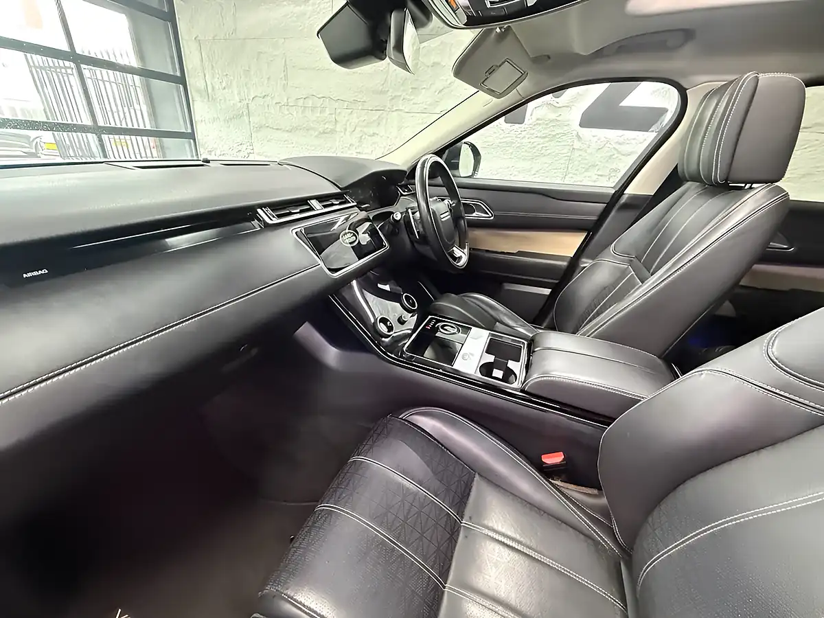 Used 2017 Land Rover Range Rover Velar Se Silver - Interior and Exterior details 5
